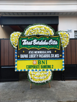Papan Bunga Duka di Obaa